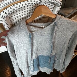 Hem & Thread Gray Hooded Sweater with Blue Star Details – Women’s Medium